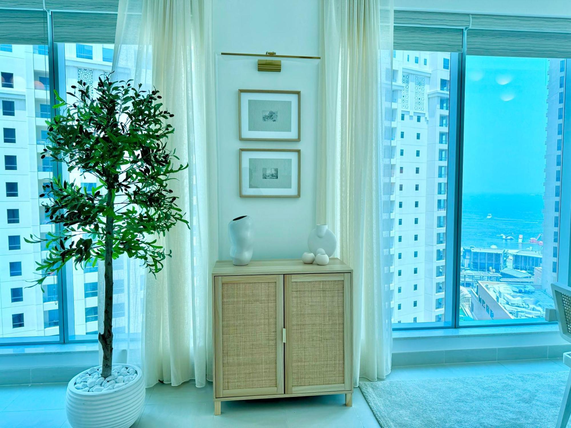 Marina!1min To Marina!panoramic Views!1br Apartment Dubai